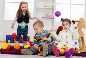 Как научить ребенка делиться